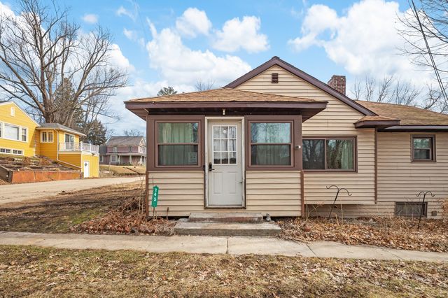 745 N Shore Drive, Benton Twp, MI 49022