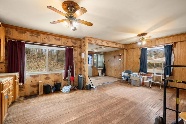 745 N Shore Drive, Benton Twp, MI 49022