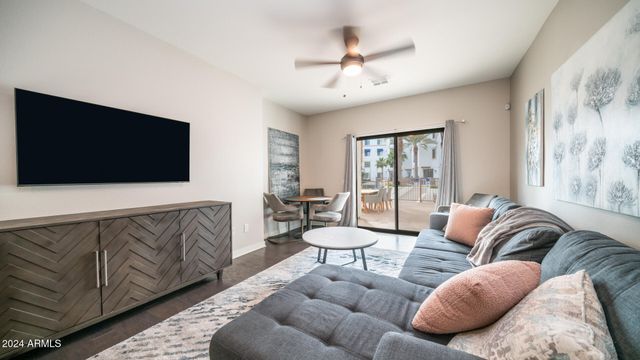 2511 W QUEEN CREEK Road 132, Chandler, AZ 85248