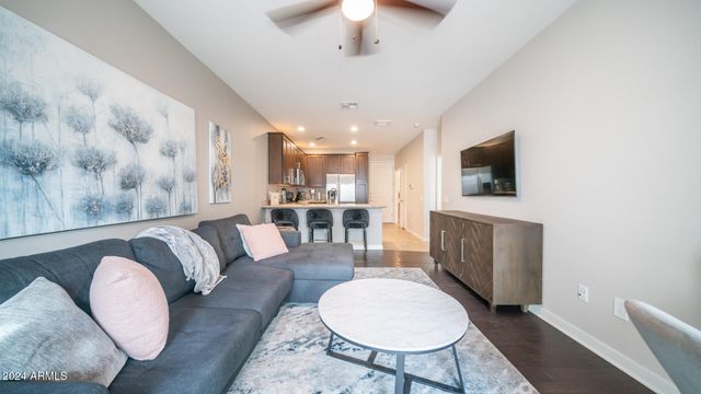 2511 W QUEEN CREEK Road 132, Chandler, AZ 85248