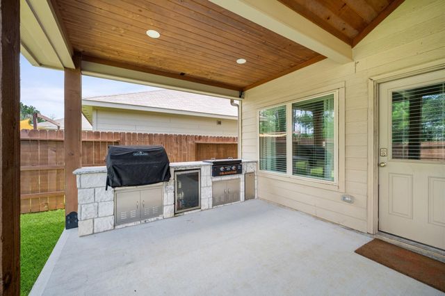 1339 Bougainvillea Drive, Conroe, TX 77301