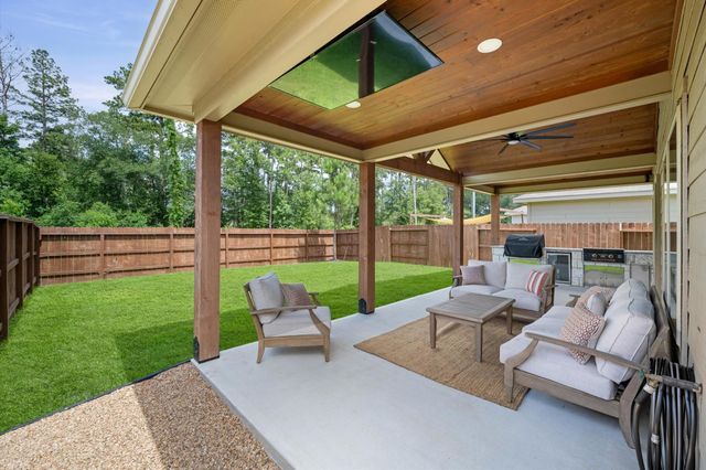1339 Bougainvillea Drive, Conroe, TX 77301