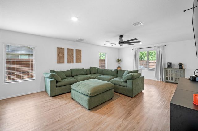 1339 Bougainvillea Drive, Conroe, TX 77301