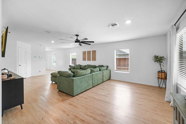 1339 Bougainvillea Drive, Conroe, TX 77301