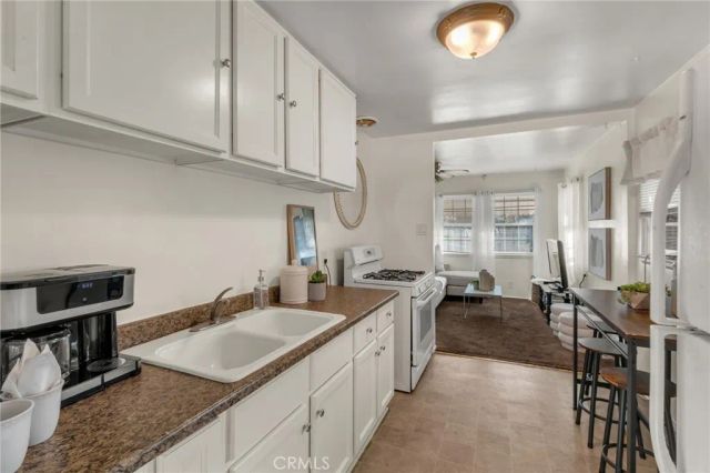 12233 Academy, Artesia, CA 90701