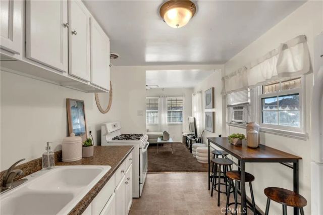 12233 Academy, Artesia, CA 90701