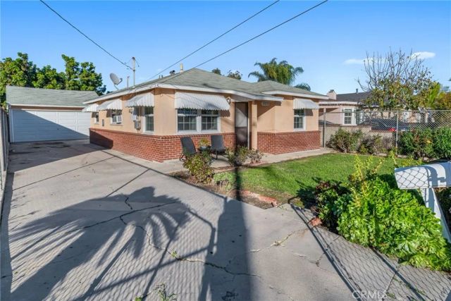 12233 Academy, Artesia, CA 90701