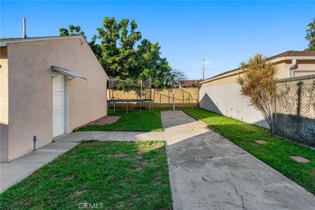 12233 Academy, Artesia, CA 90701