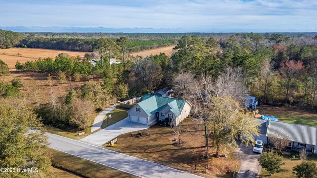 842 Mill Creek Road, Newport, NC 28570