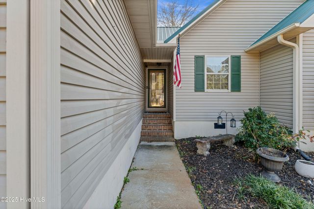 842 Mill Creek Road, Newport, NC 28570