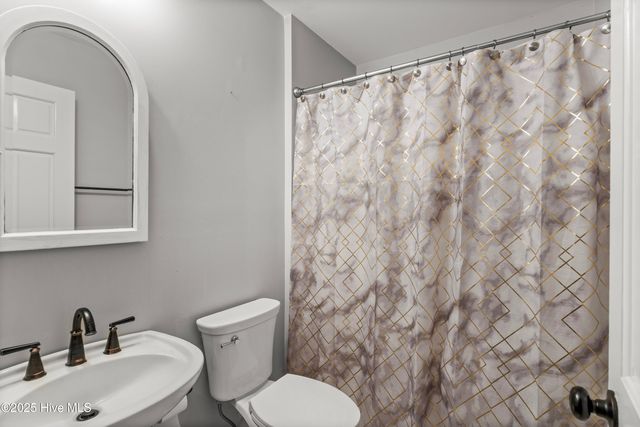 842 Mill Creek Road, Newport, NC 28570