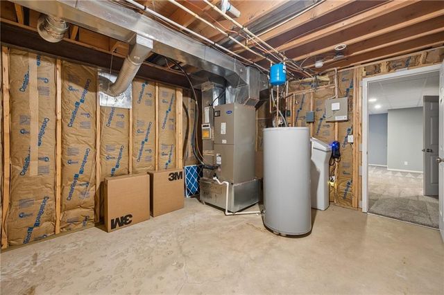 20929 Maple Terrace, Spring Hill, KS 66083