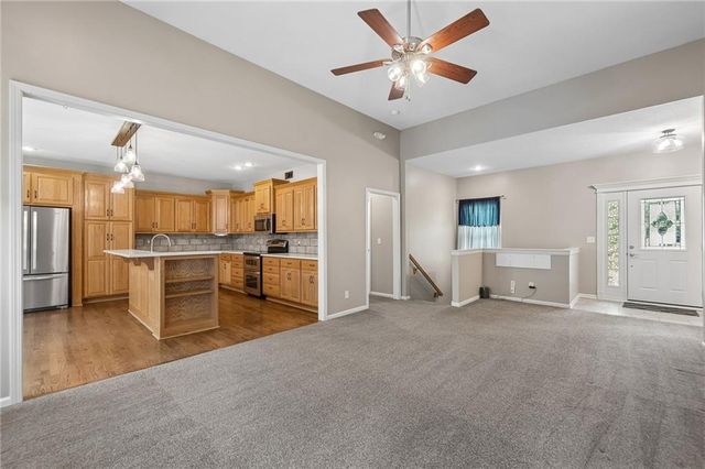 20929 Maple Terrace, Spring Hill, KS 66083