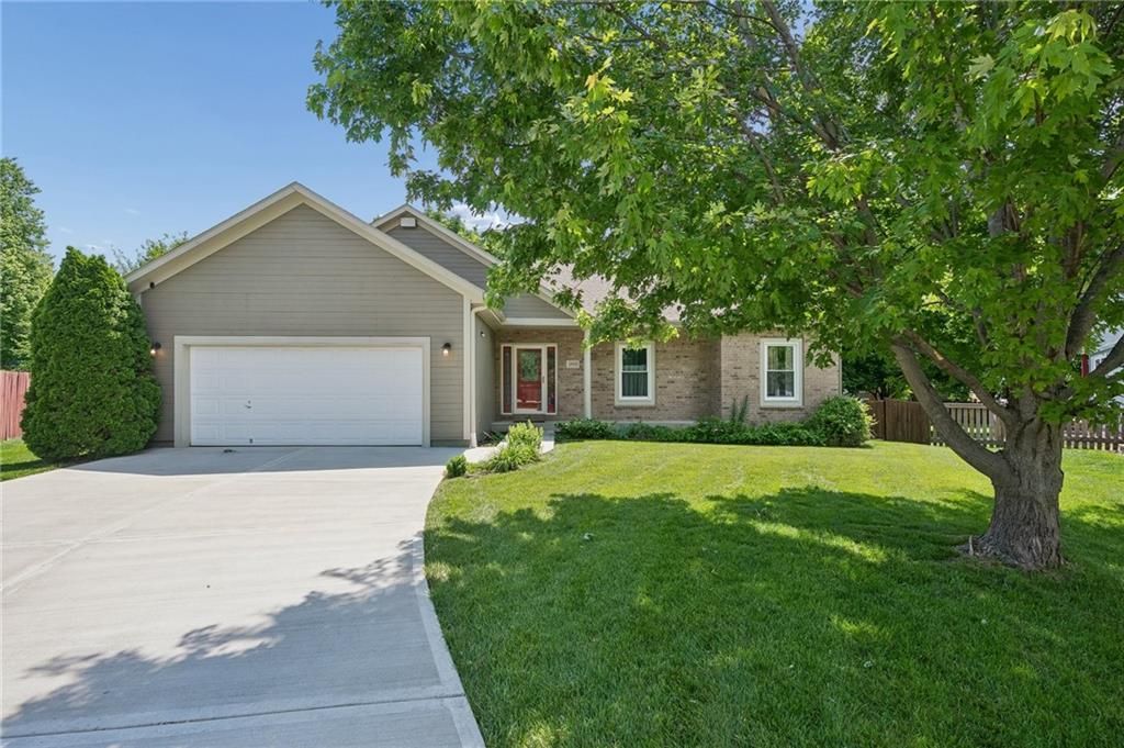 20929 Maple Terrace, Spring Hill, KS 66083