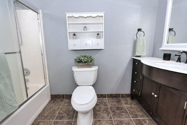 2514 Mittleman Court, Valley Springs, CA 95252