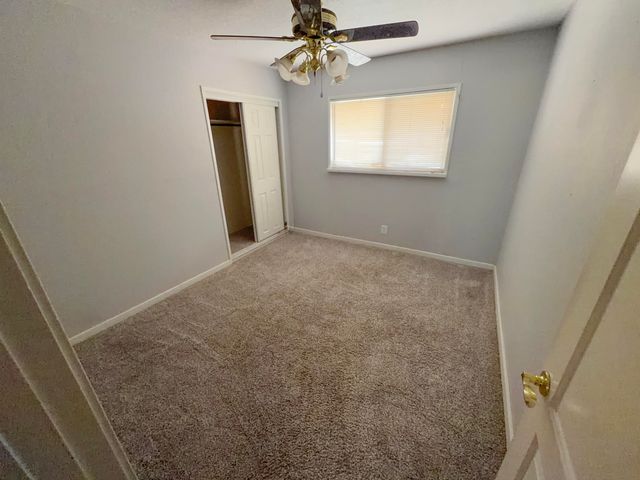 736 Kentucky Street SE, Albuquerque, NM 87108