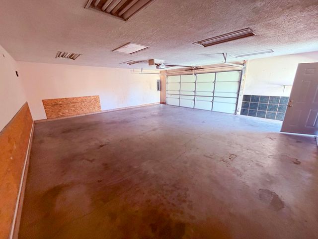 736 Kentucky Street SE, Albuquerque, NM 87108