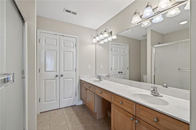 7132 Hedge Lane Terrace, Shawnee, KS 66227