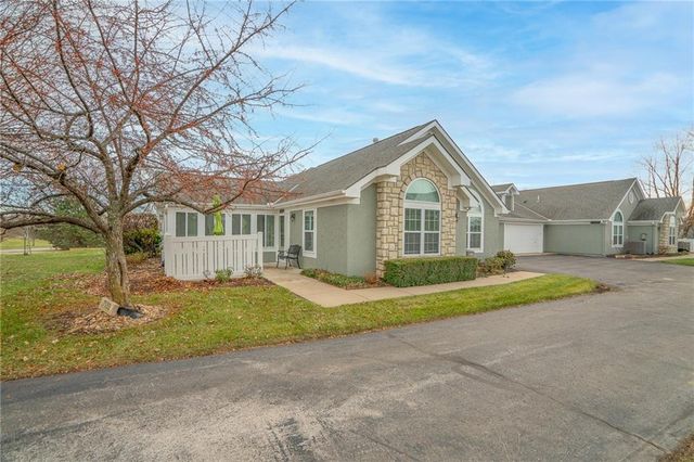 7132 Hedge Lane Terrace, Shawnee, KS 66227