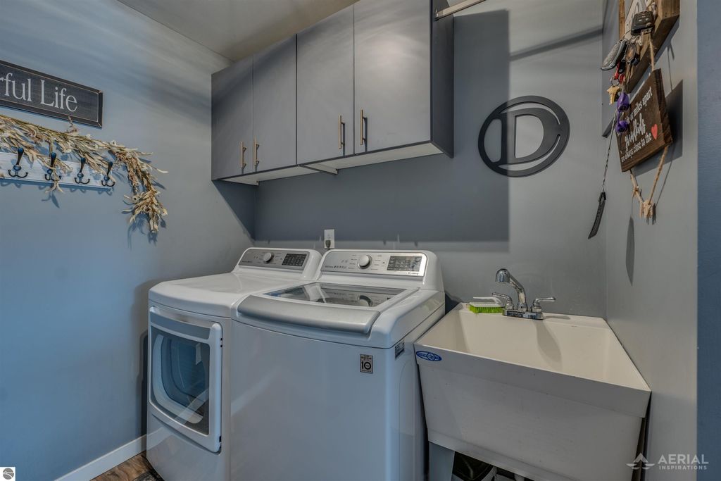 Image 17 of property listing at 830 Richland Avenue, Lupton, MI 48635