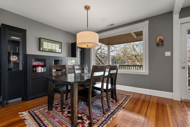 118 Kinnaird St 3, Cambridge, MA 02139