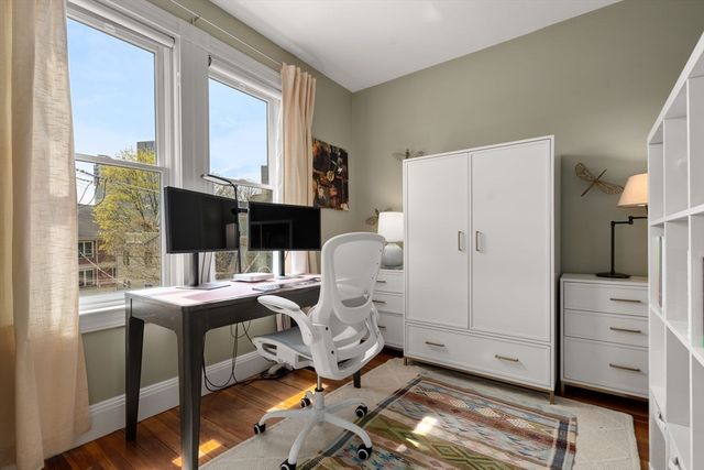 118 Kinnaird St 3, Cambridge, MA 02139