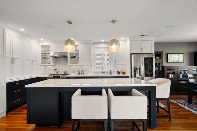 118 Kinnaird St 3, Cambridge, MA 02139