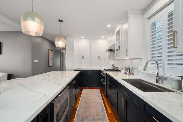 118 Kinnaird St 3, Cambridge, MA 02139