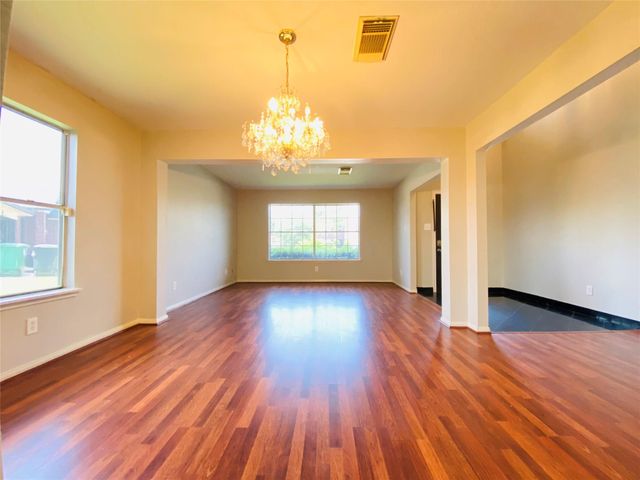 11019 Cayman Mist Drive, Houston, TX 77075