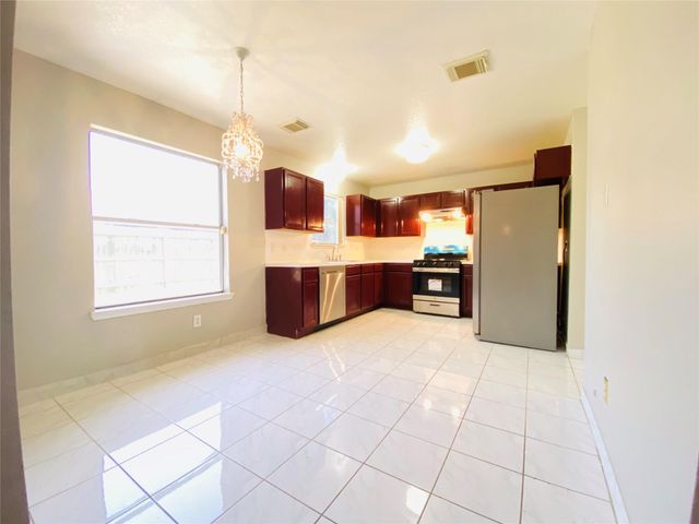11019 Cayman Mist Drive, Houston, TX 77075