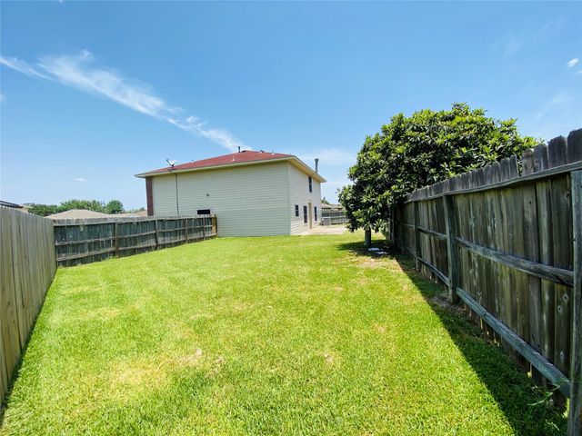 11019 Cayman Mist Drive, Houston, TX 77075