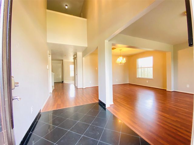11019 Cayman Mist Drive, Houston, TX 77075
