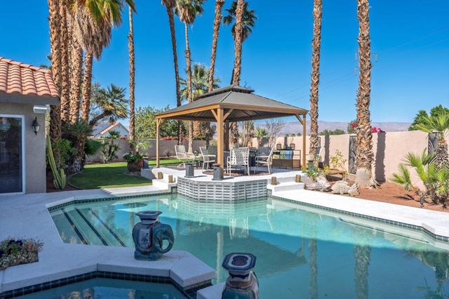 76984 Sheffield Court, Palm Desert, CA 92211