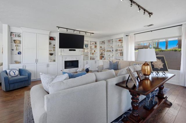 76984 Sheffield Court, Palm Desert, CA 92211