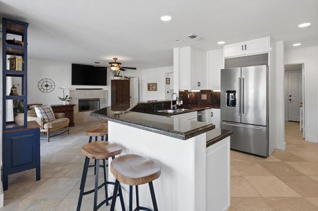 76984 Sheffield Court, Palm Desert, CA 92211