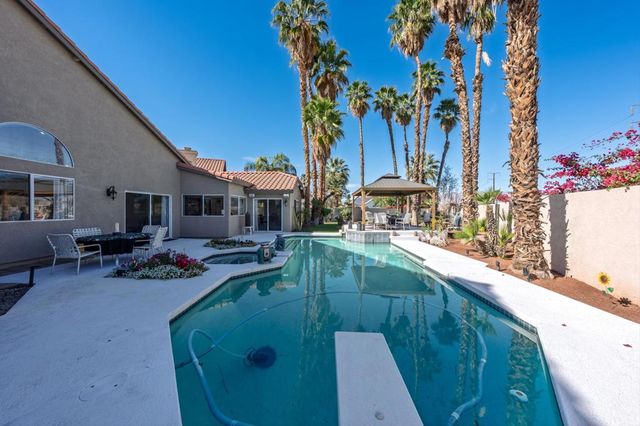 76984 Sheffield Court, Palm Desert, CA 92211