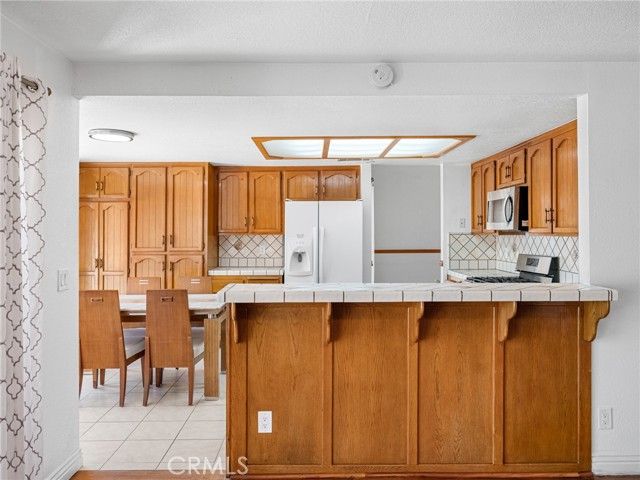 27921 Evergreen, Helendale, CA 92342