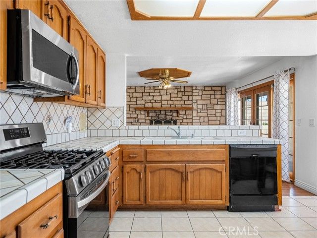 27921 Evergreen, Helendale, CA 92342