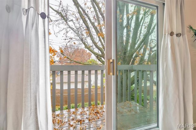 9343 Mackenzie Circle Drive, Affton, MO 63123