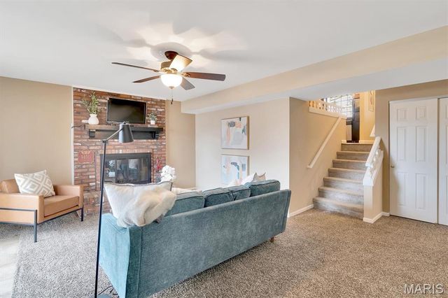 9343 Mackenzie Circle Drive, Affton, MO 63123