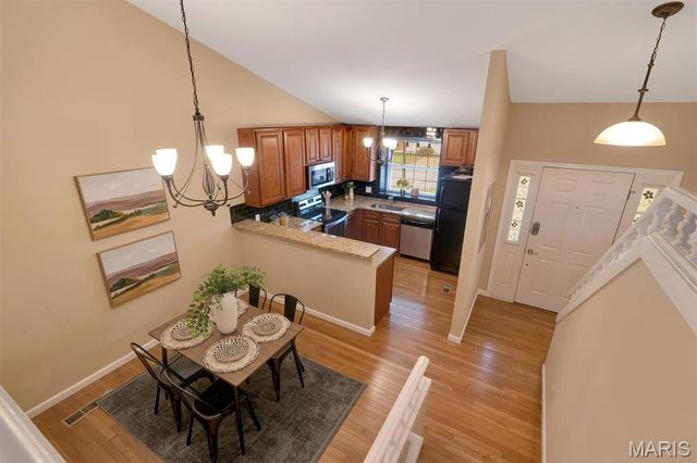 9343 Mackenzie Circle Drive, Affton, MO 63123