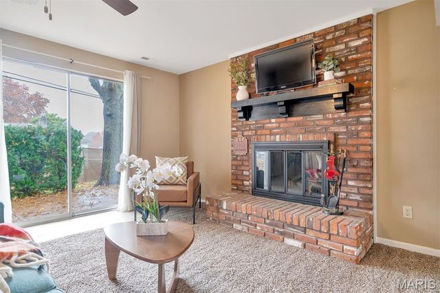 9343 Mackenzie Circle Drive, Affton, MO 63123