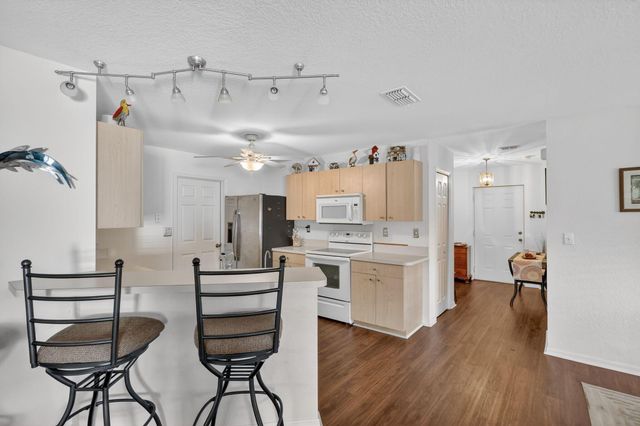 111 Camino Del Rio, Port St Lucie, FL 34952