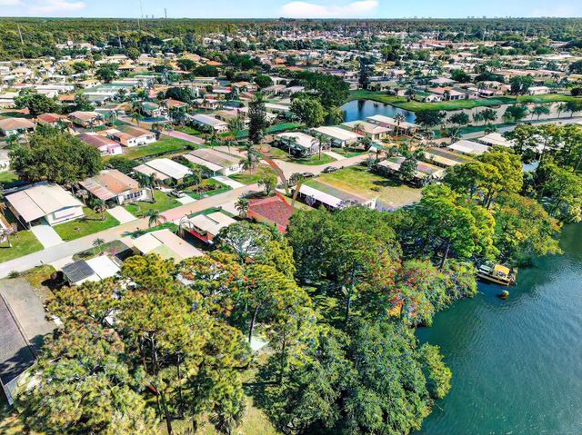 111 Camino Del Rio, Port St Lucie, FL 34952