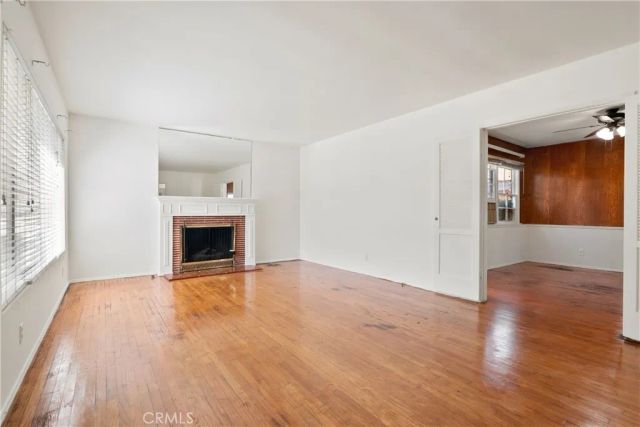 1815 W Riverside Drive, Burbank, CA 91506