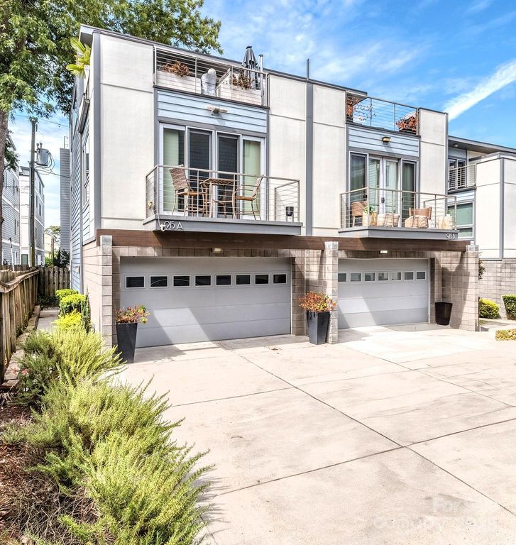 915 Westbrook Drive A, Charlotte, NC 28202