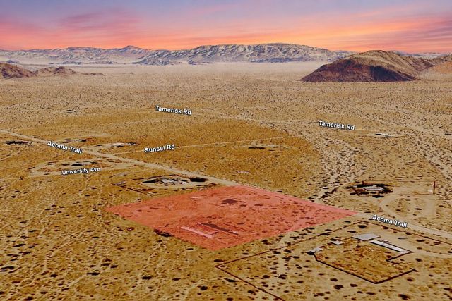 3722 Acoma Trail, Landers, CA 92285