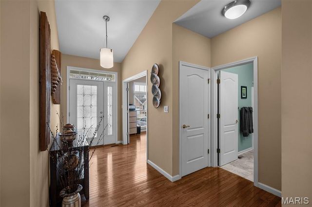 160 Dornoch Drive, St Charles, MO 63301