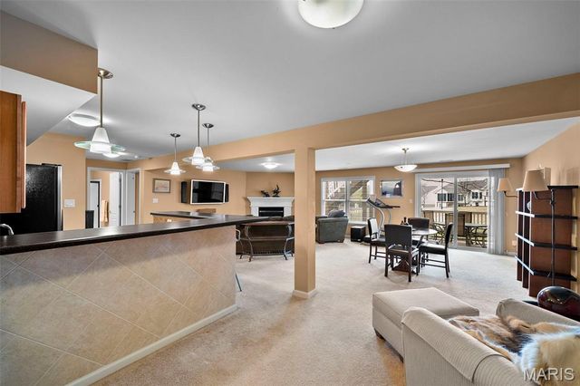 160 Dornoch Drive, St Charles, MO 63301