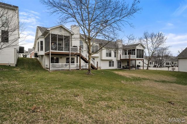 160 Dornoch Drive, St Charles, MO 63301